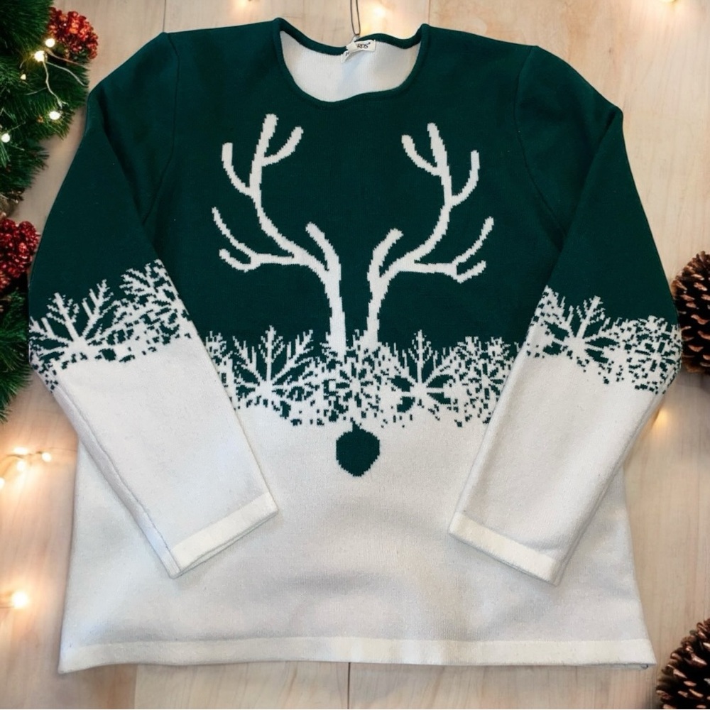 NWT HOWARD’S since 1953 HOLIDAY GREEN/WHITE LINED REINDEER SWEATER•S/M/L•WOMEN’S